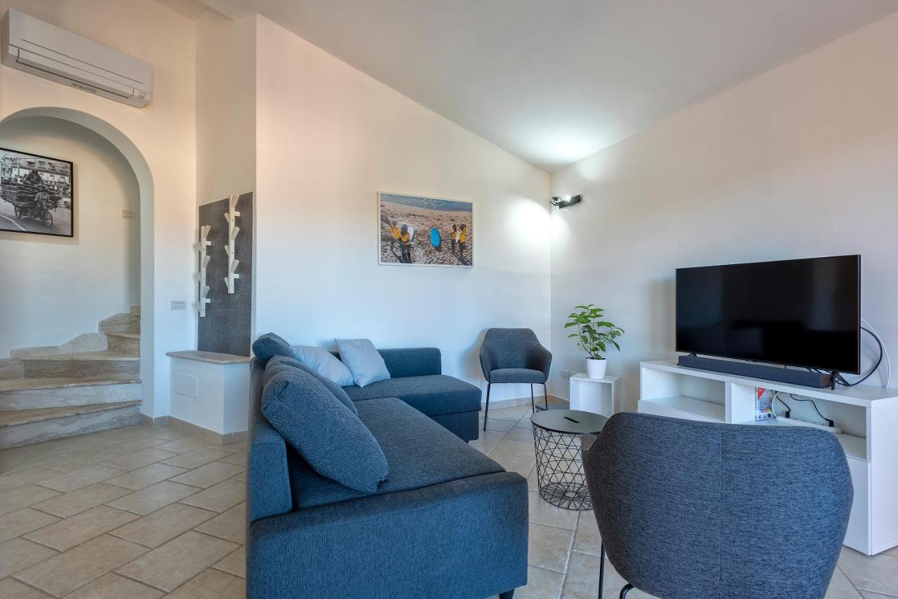 House Of Lens Apartment Golfo Aranci Exterior foto