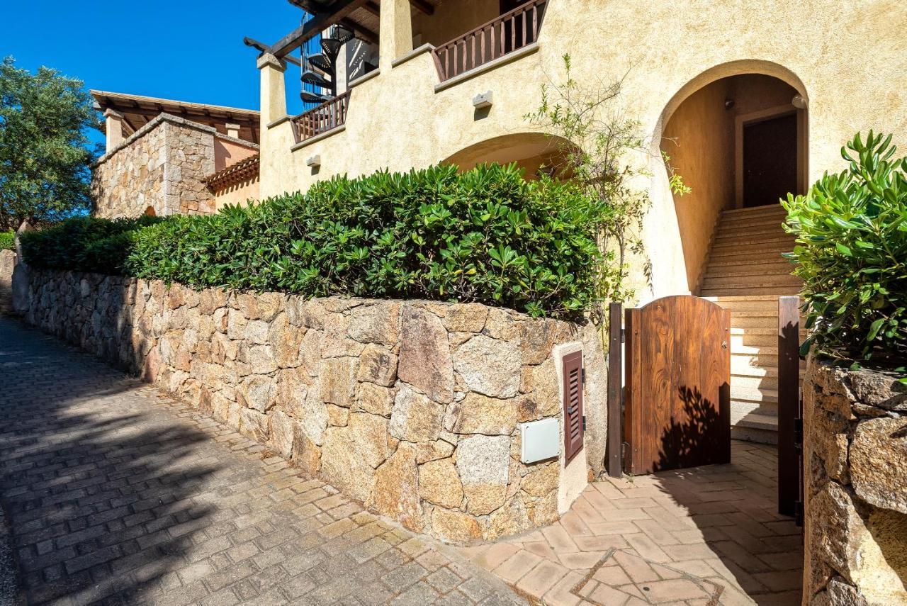 House Of Lens Apartment Golfo Aranci Exterior foto
