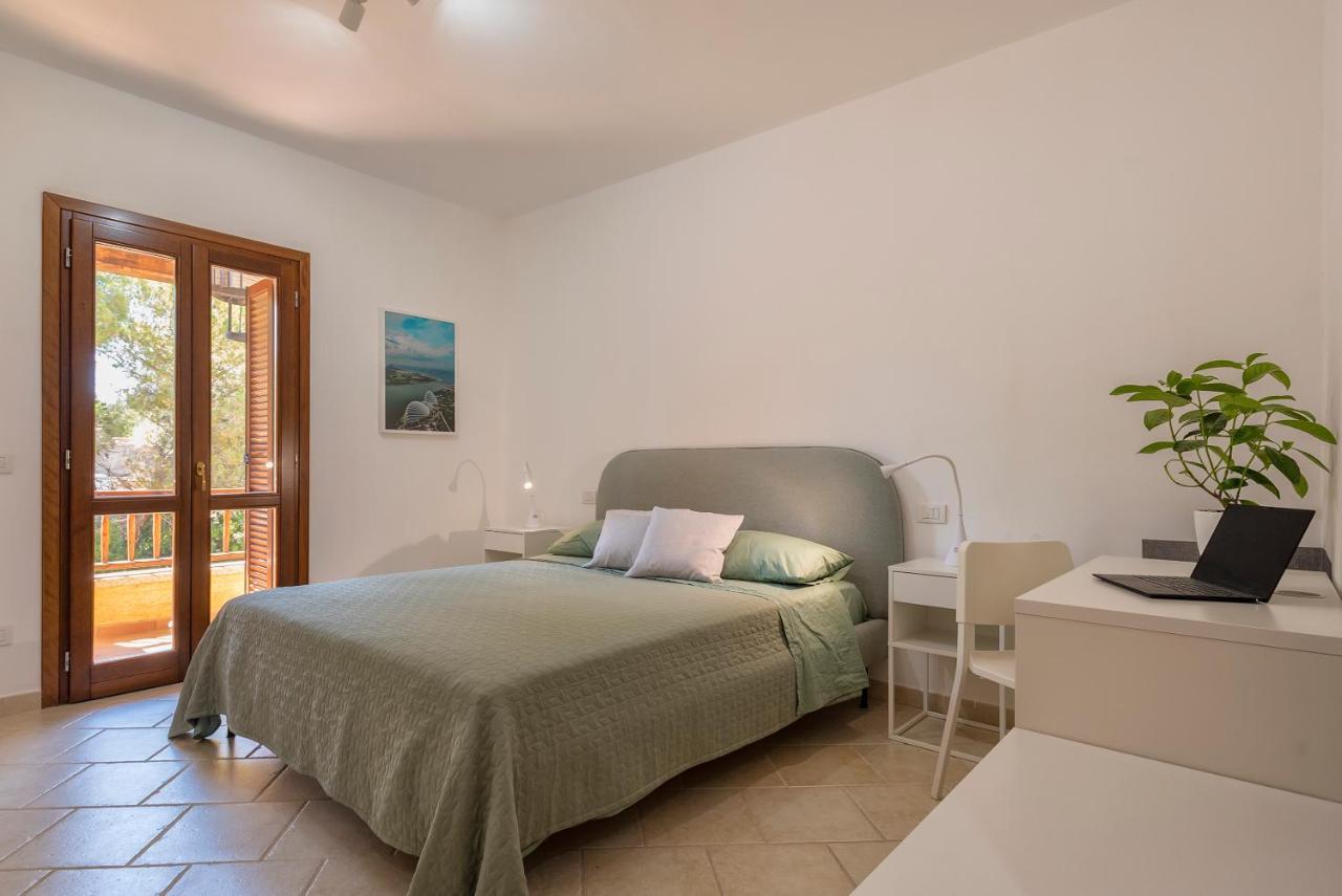 House Of Lens Apartment Golfo Aranci Exterior foto